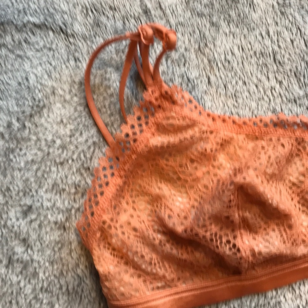 Victoria’s Secret| Peachy lace  bralette - Picture 2 of 3